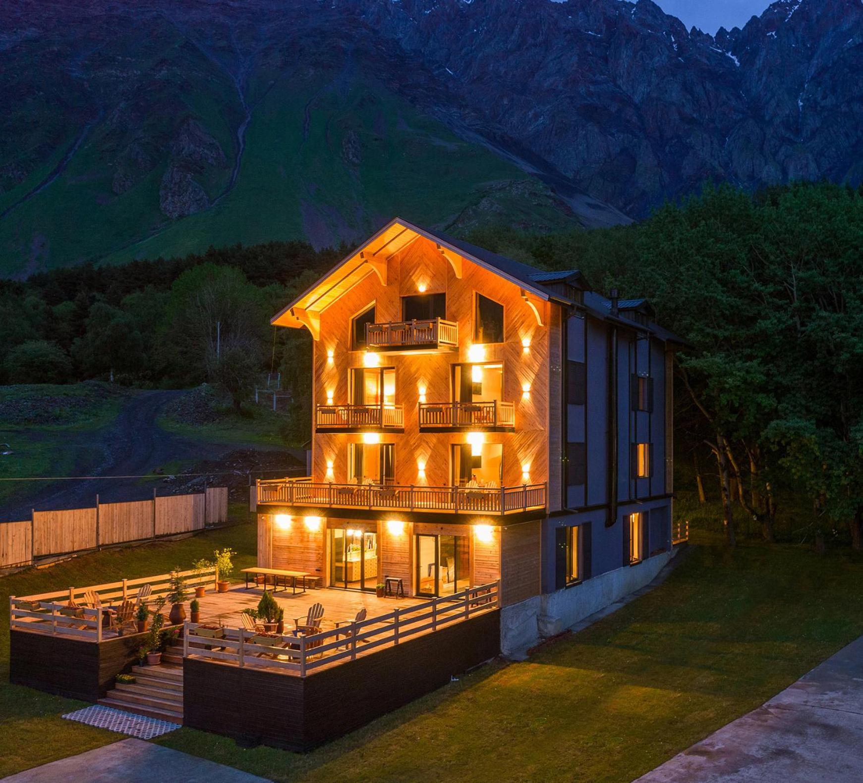 1740 Boutique Hotel Kazbegi Buitenkant foto