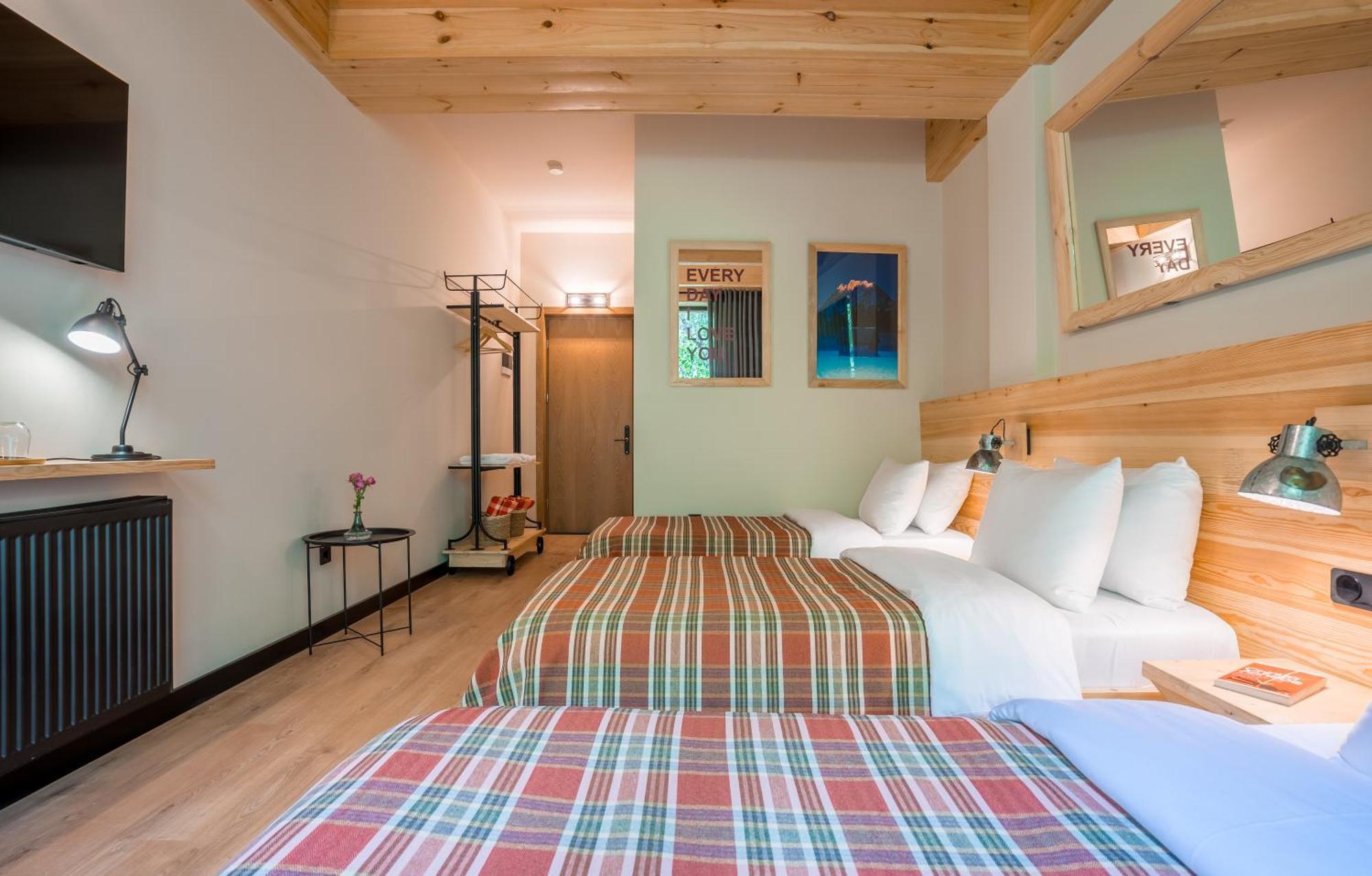 1740 Boutique Hotel Kazbegi Buitenkant foto
