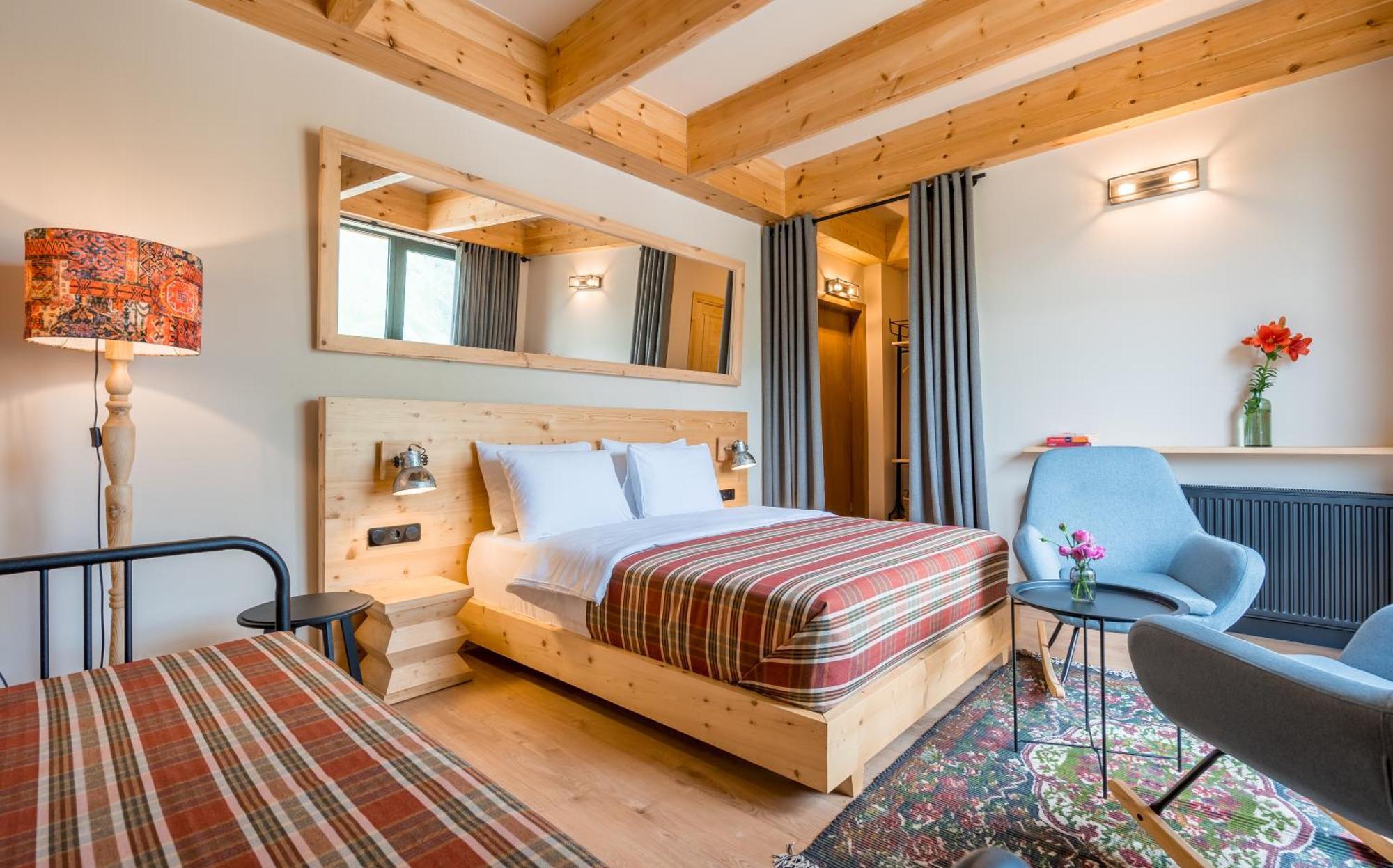1740 Boutique Hotel Kazbegi Buitenkant foto