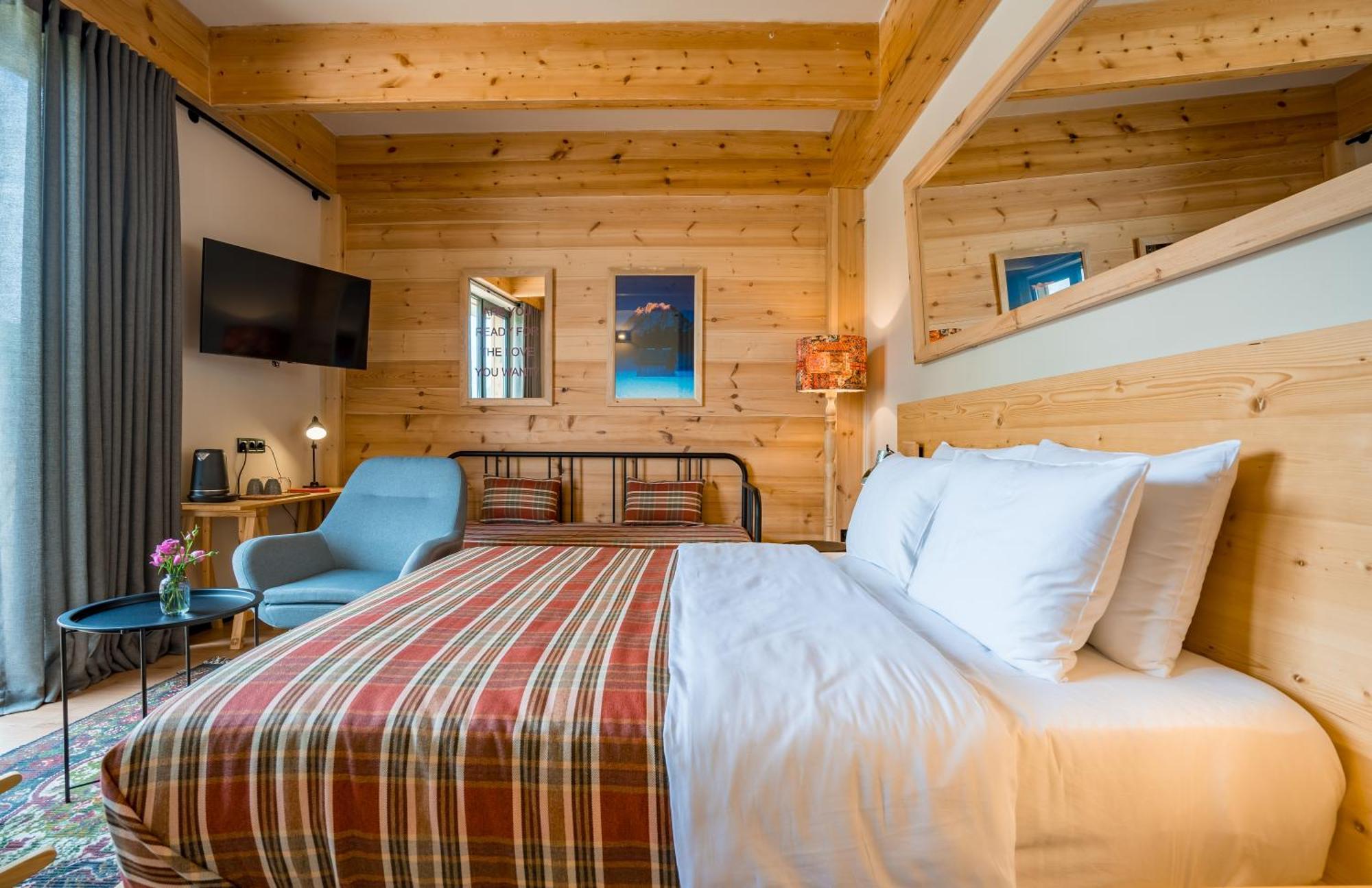 1740 Boutique Hotel Kazbegi Buitenkant foto